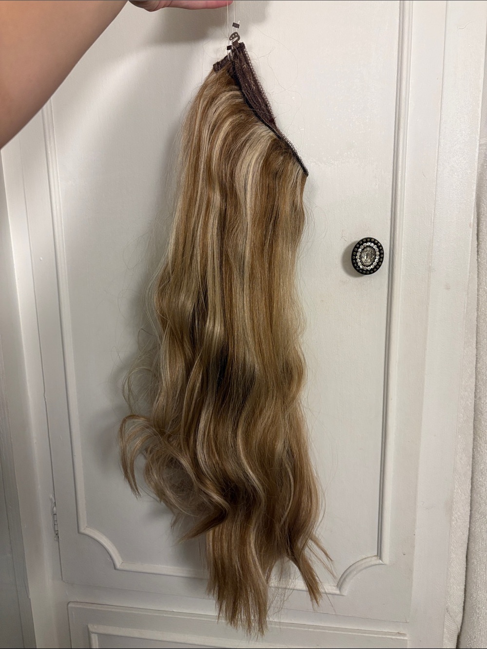 Honey Blonde Wavy Clip-In Hair Extension - Unbranded